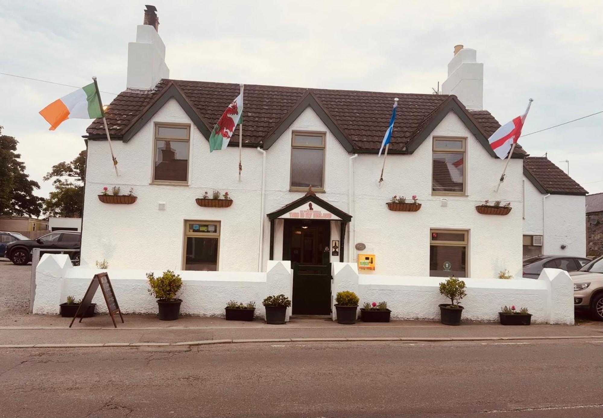 Holland Hotel Llanfachraeth Exteriér fotografie